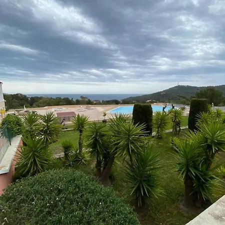 公寓 Nice Apartment With Balcony Near The Beaches *